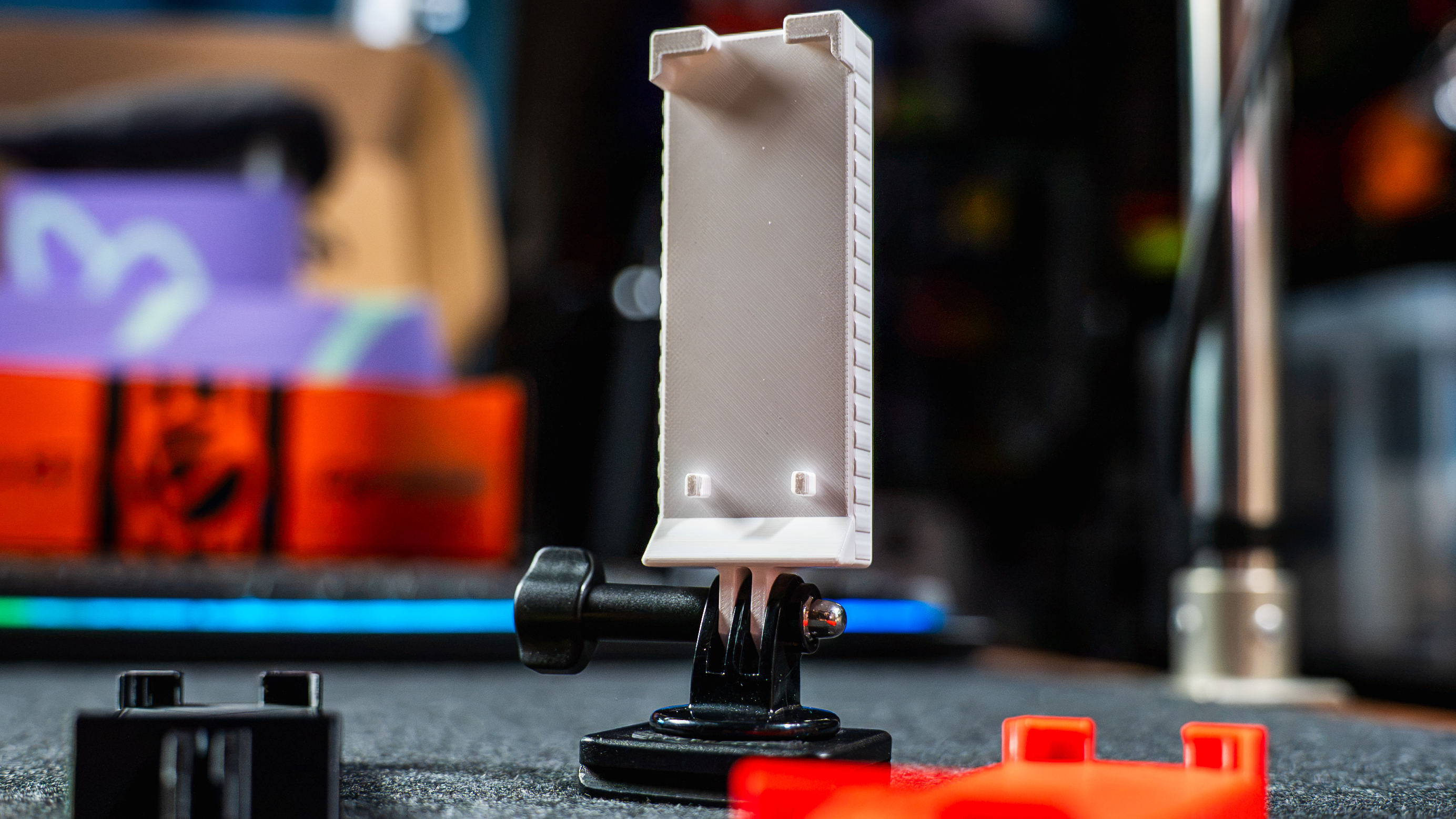 Insta360 Luna Ultra Detachable Screen Holder