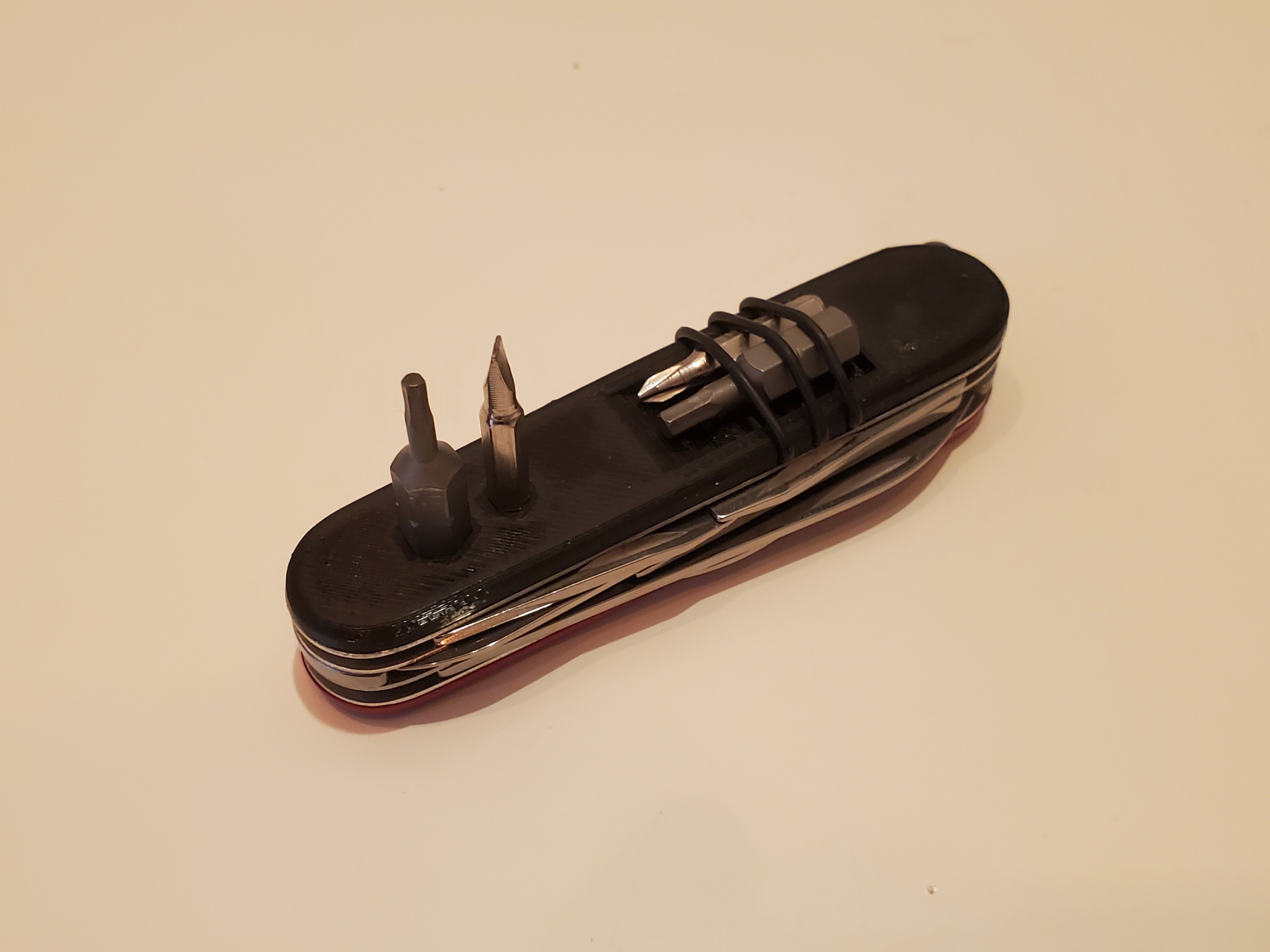 Victorinox Wallaby Scale (+Bitdrivers)