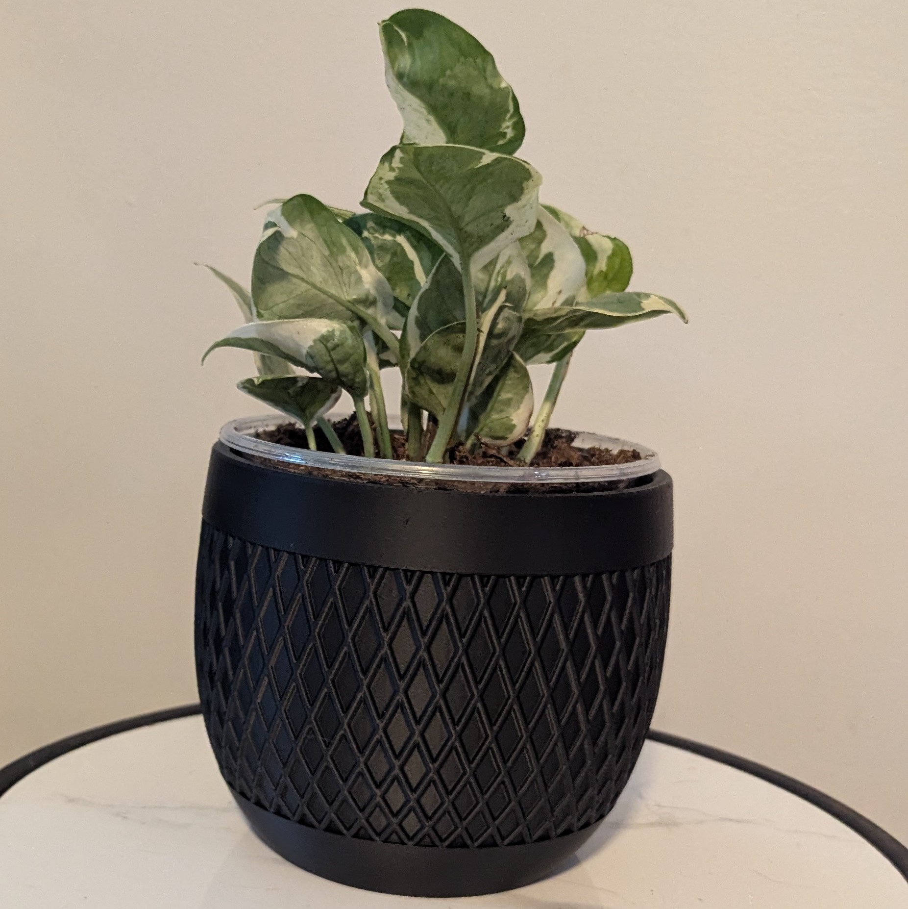 Diamond Weave Planter – Medium