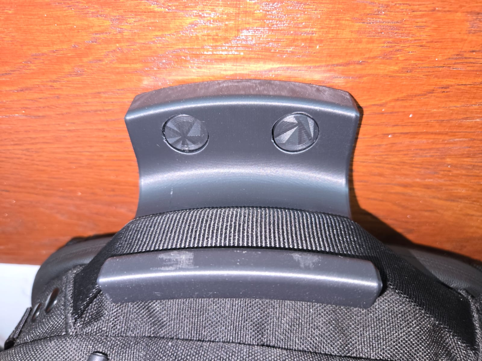 Backpack hook XL