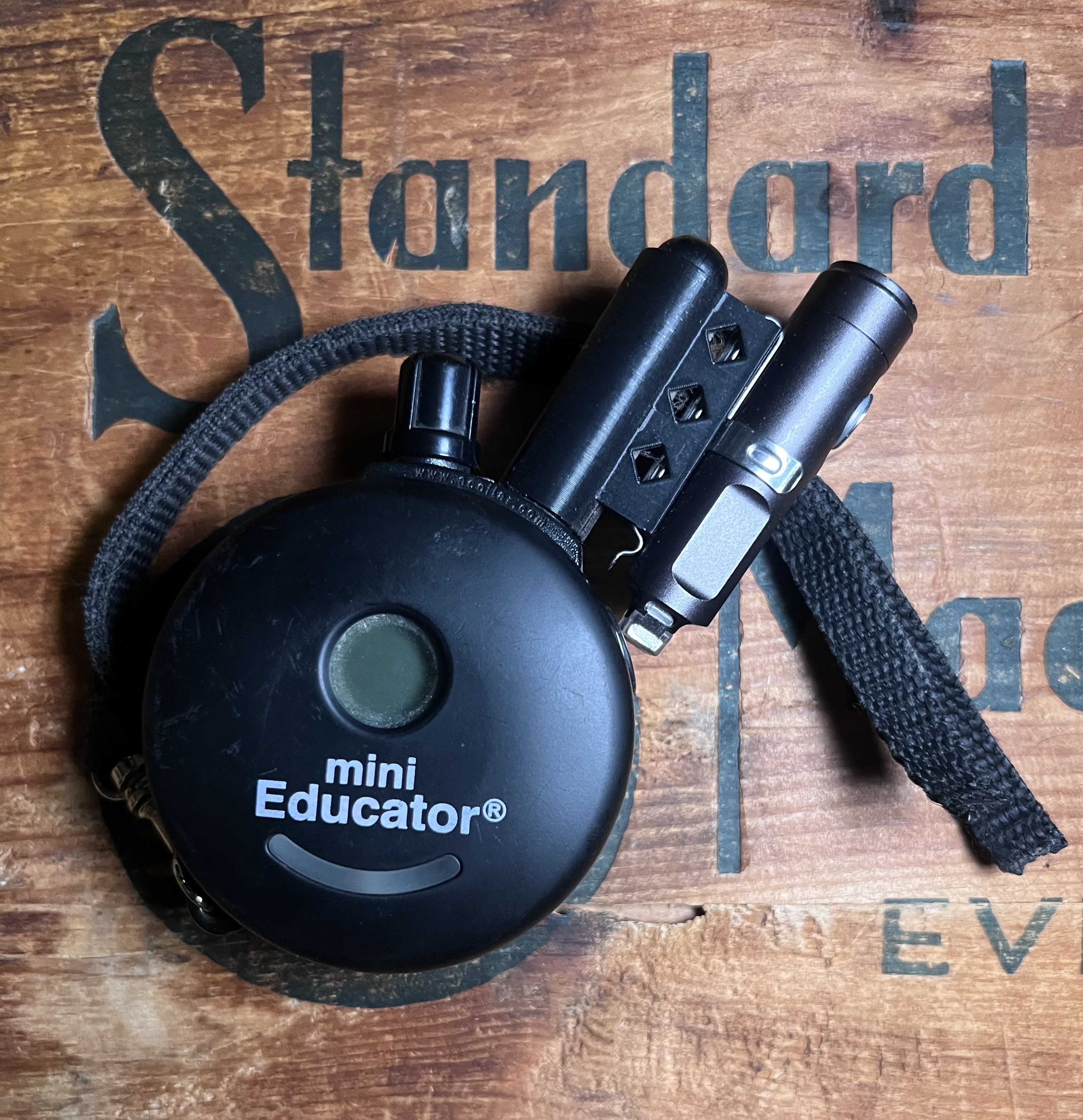 Flashlight mount for Mini Educator dog trainer - Black PETG