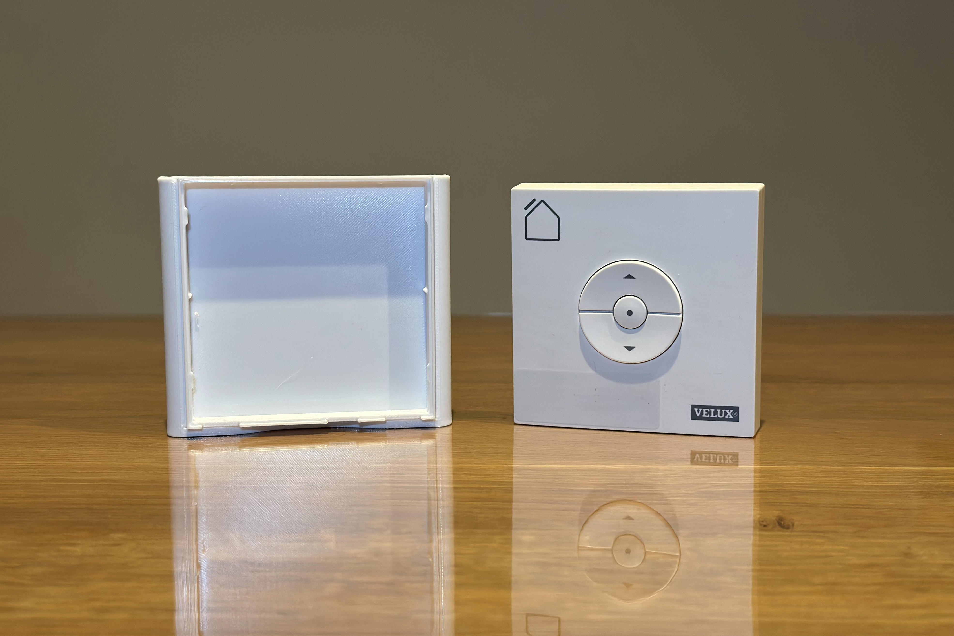 Wall mount Velux Integra wireless wall switch KLI 310, 311, 312, 313 - from 2021 onwards