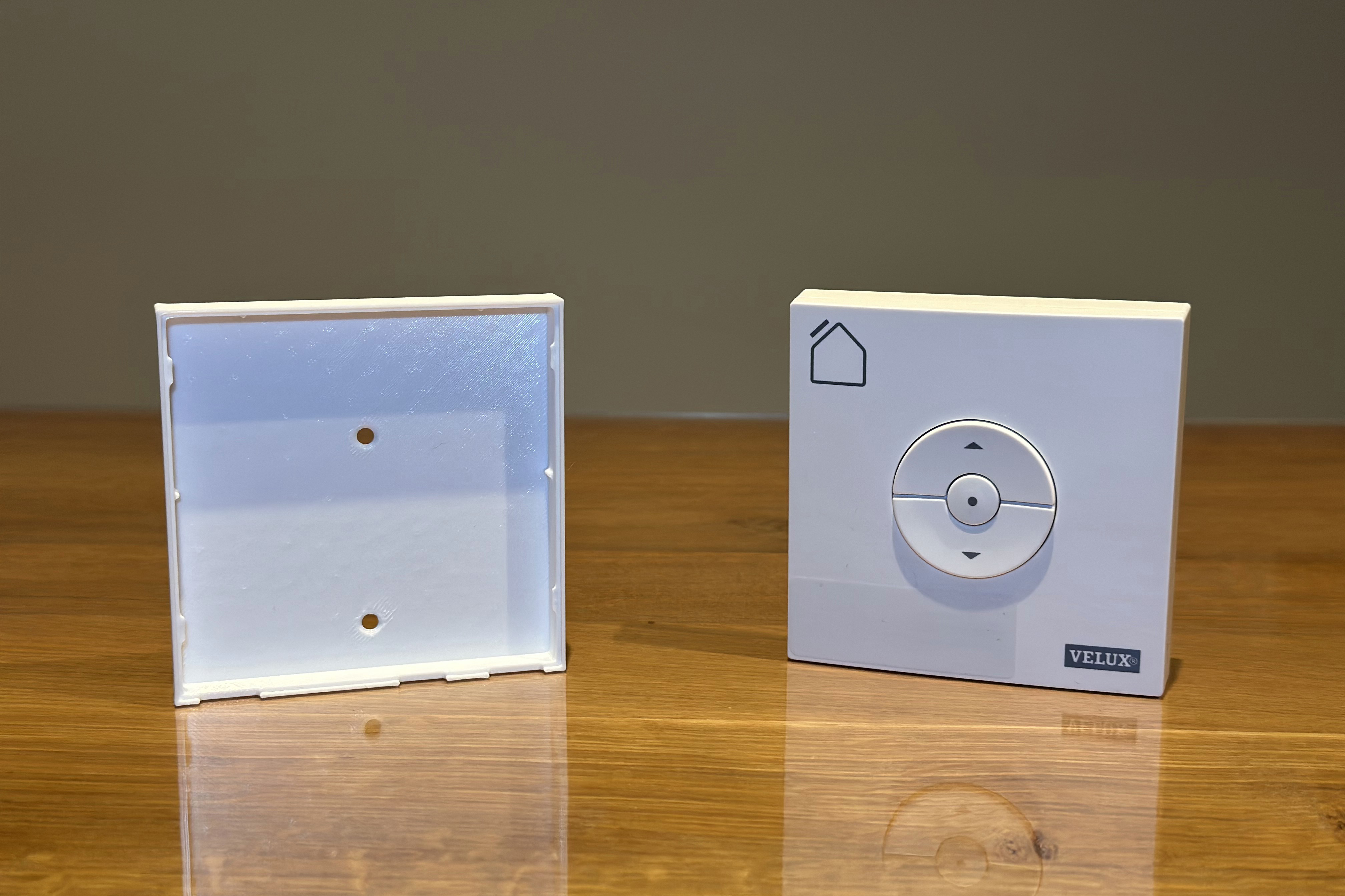 Replacement cover, rear side, Velux Integra wireless wall switch KLI 310, 311, 312, 313 – from 2021 onwards