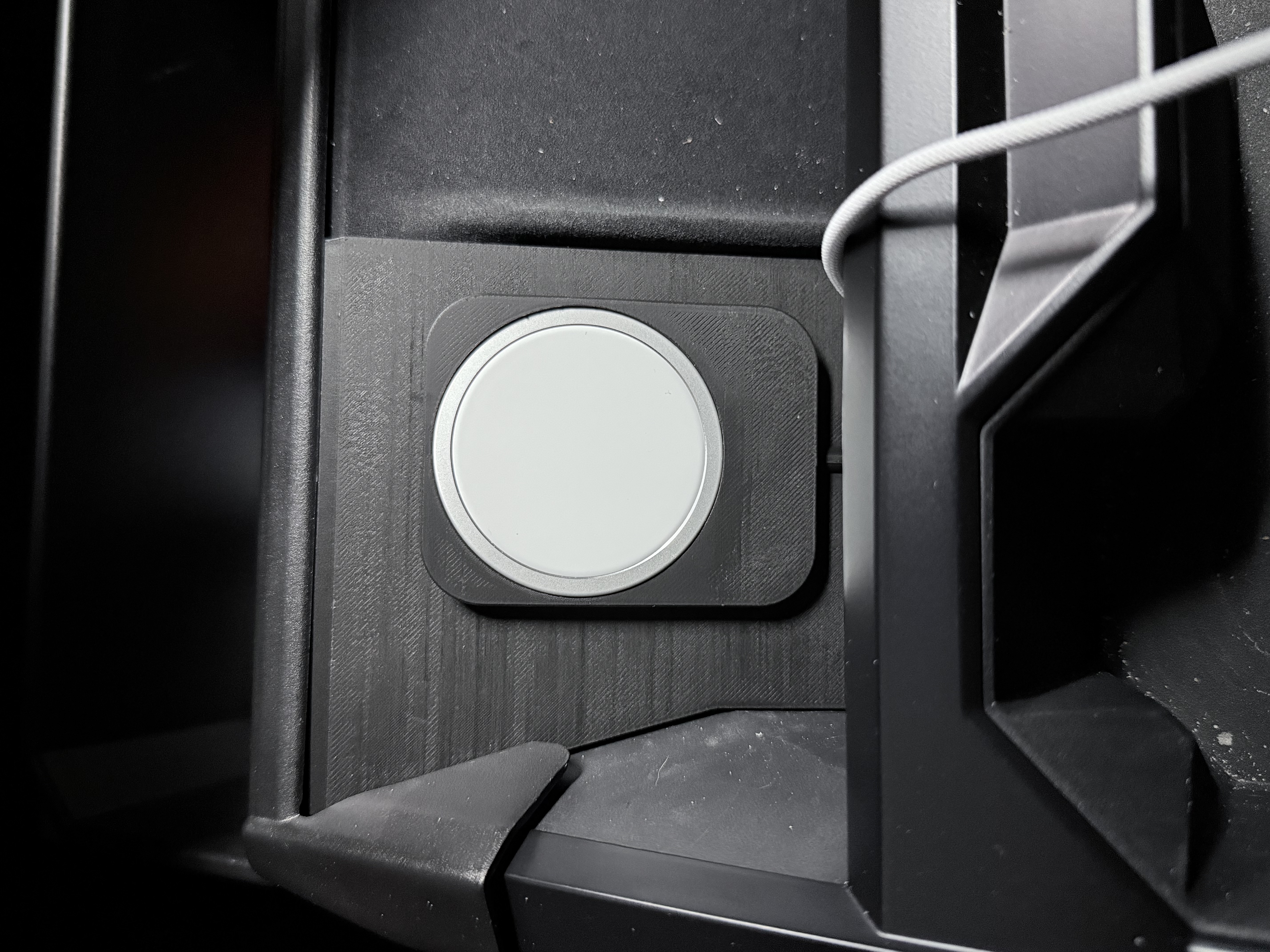 Cybertruck Magsafe Charger (no clip)