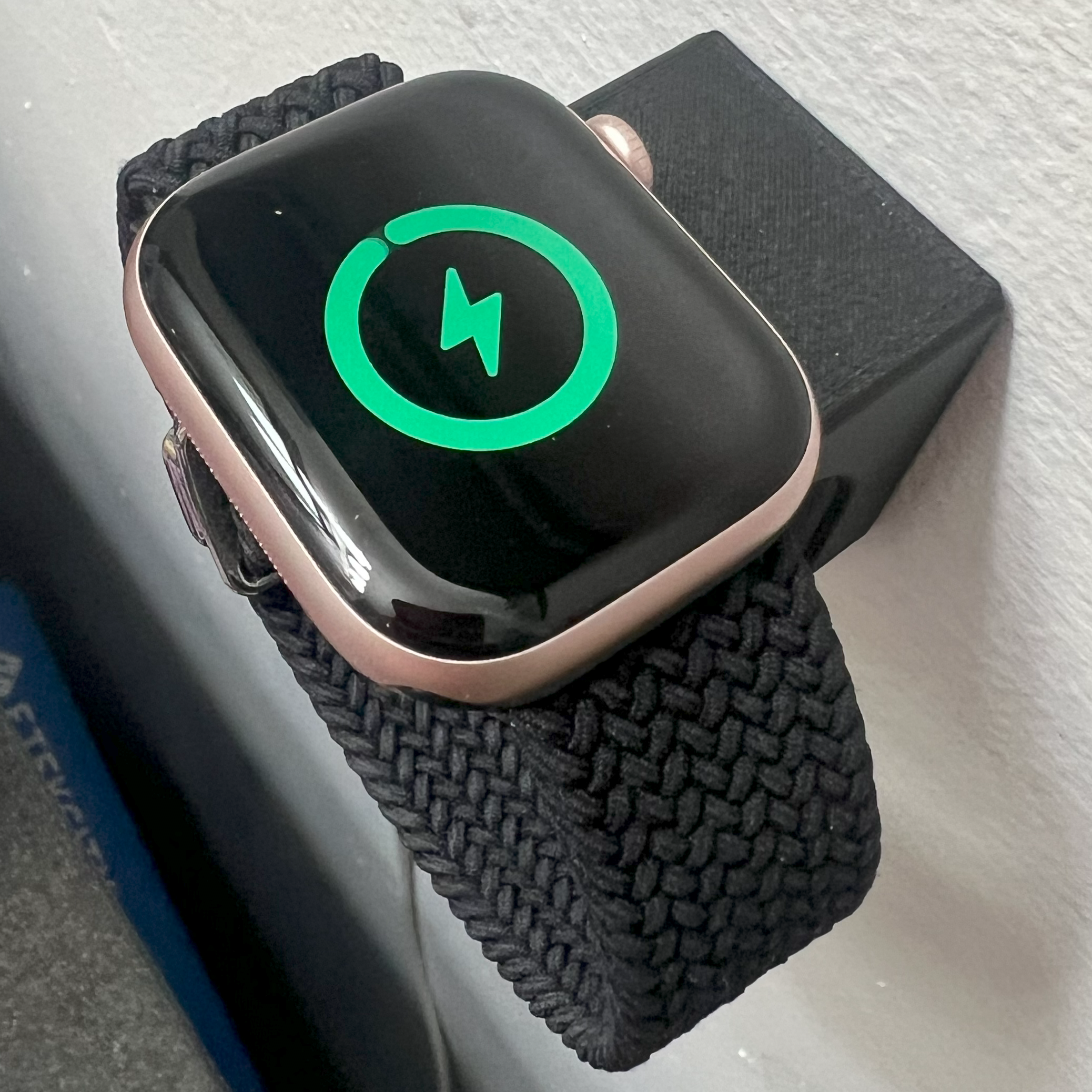 Simple Wall Mount for Apple Watch Charger