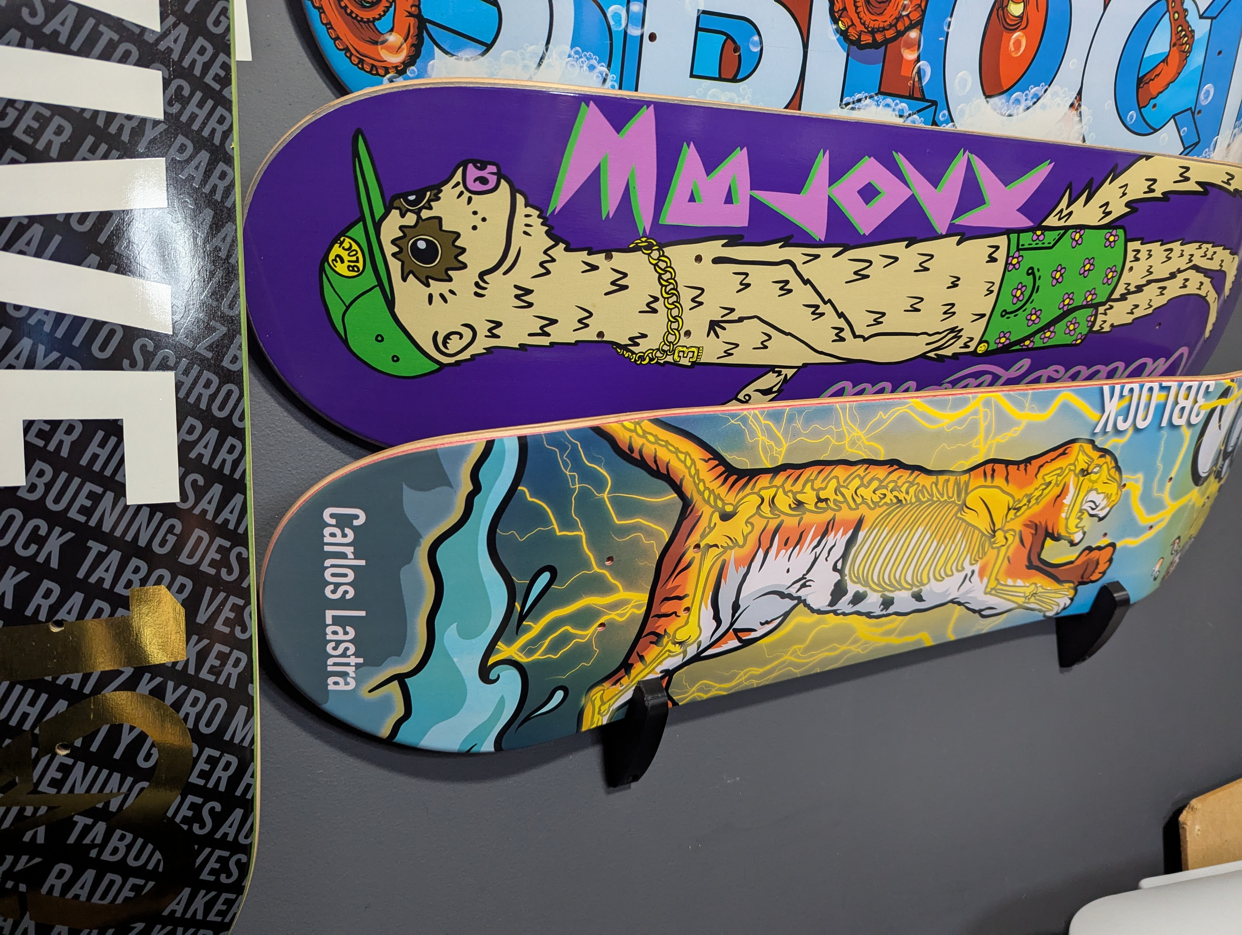 Oversize Skateboard Wall Mount