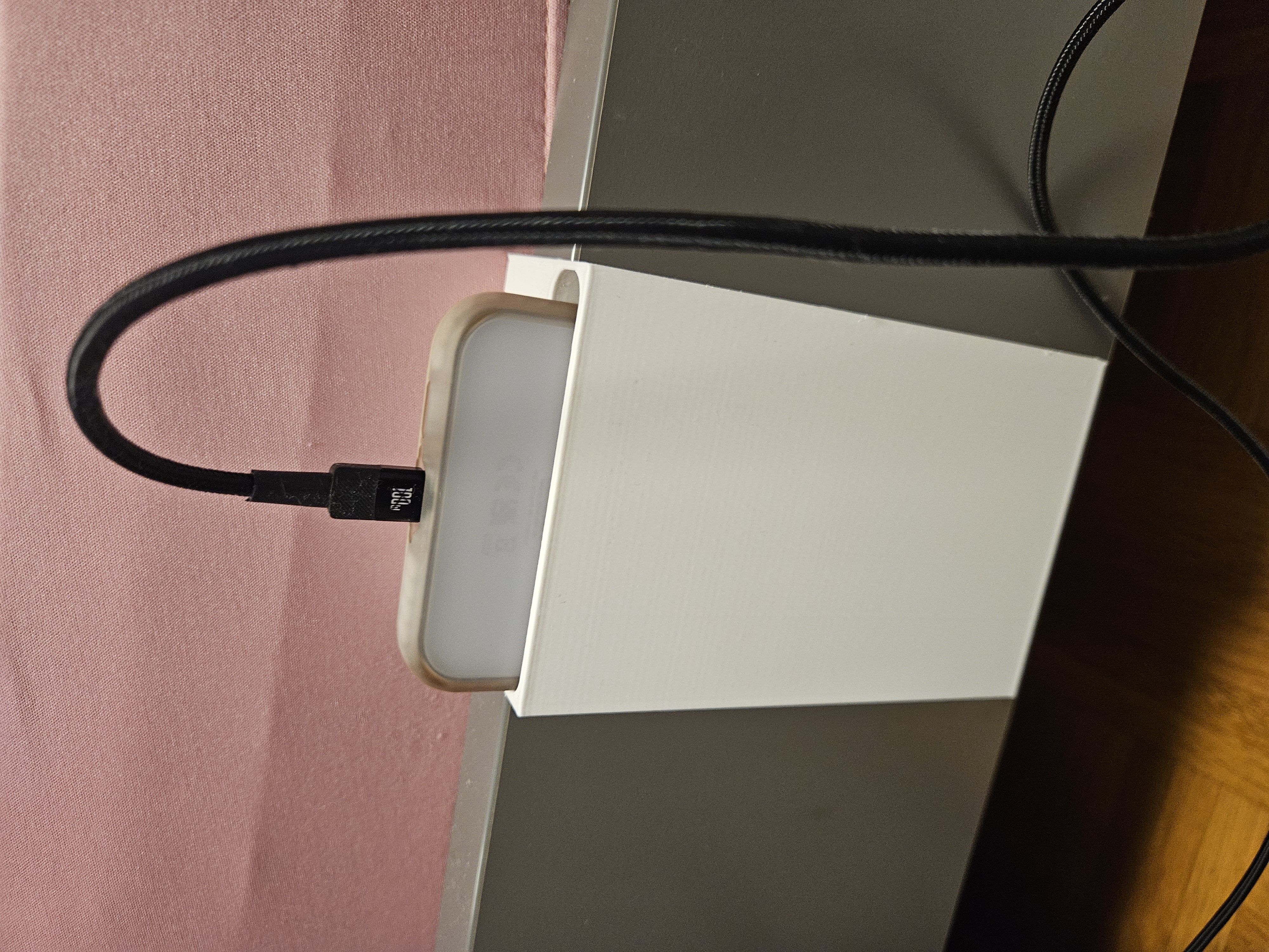 phone holder for bed