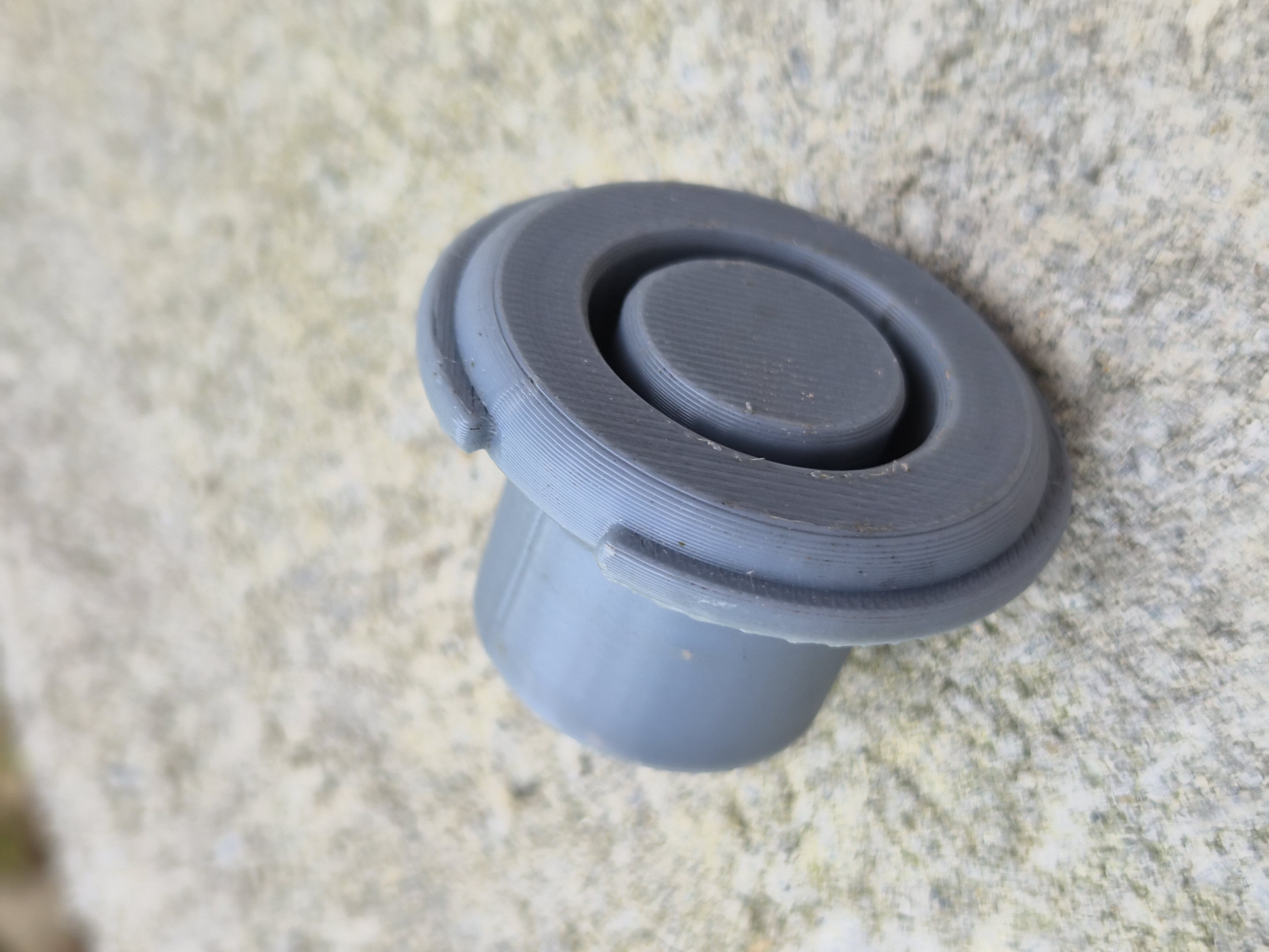 Gas can nozzle cap