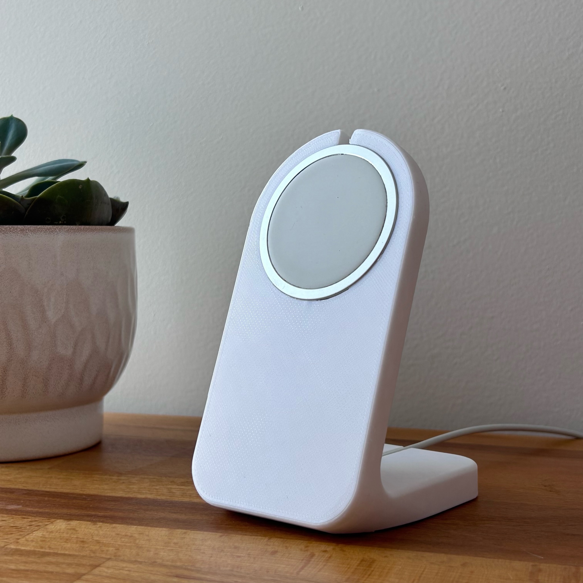 IPHONE MAGSAFE CHARGER STAND