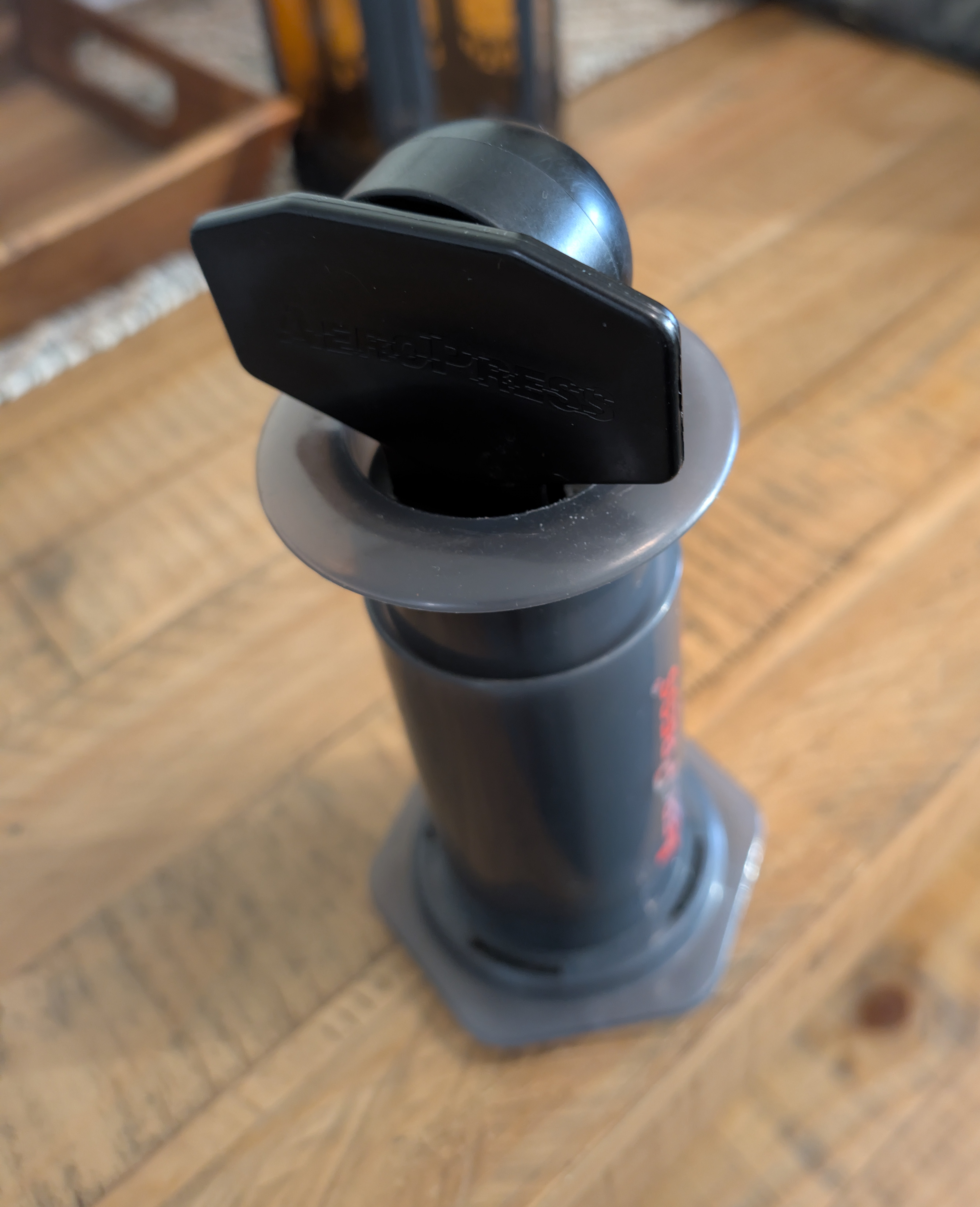 Scoop and stirrer compatible with aeropress