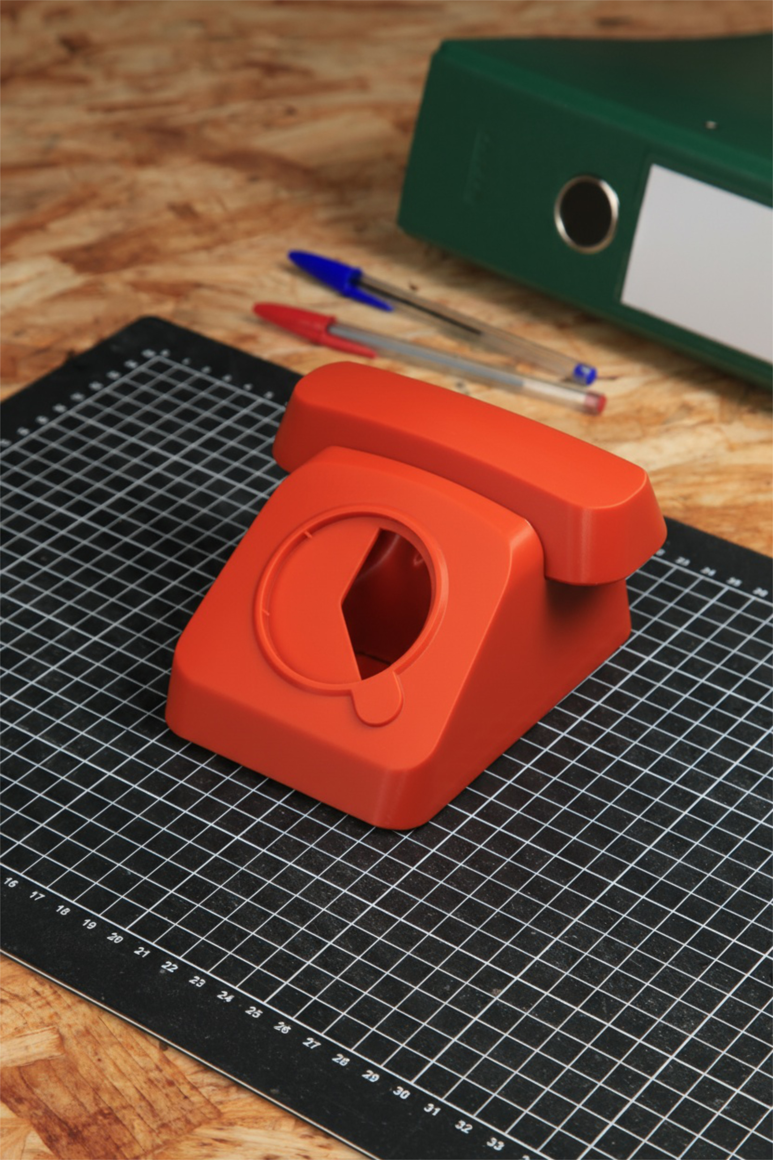 Rotary Phone MagSafe Stand - RED/ORANGE ( printed part only - NO CHARGER )