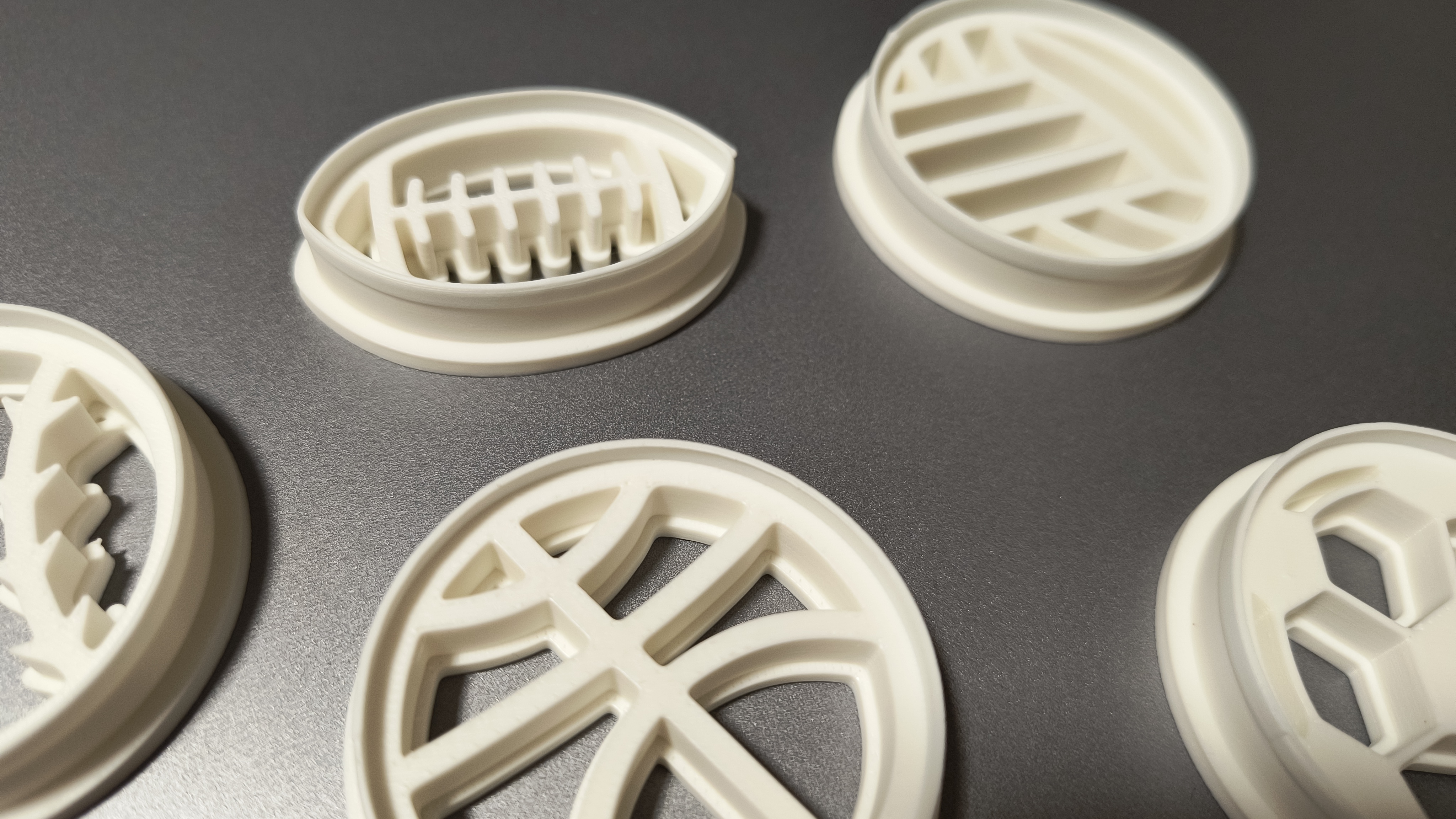 Different balls cookie cutter